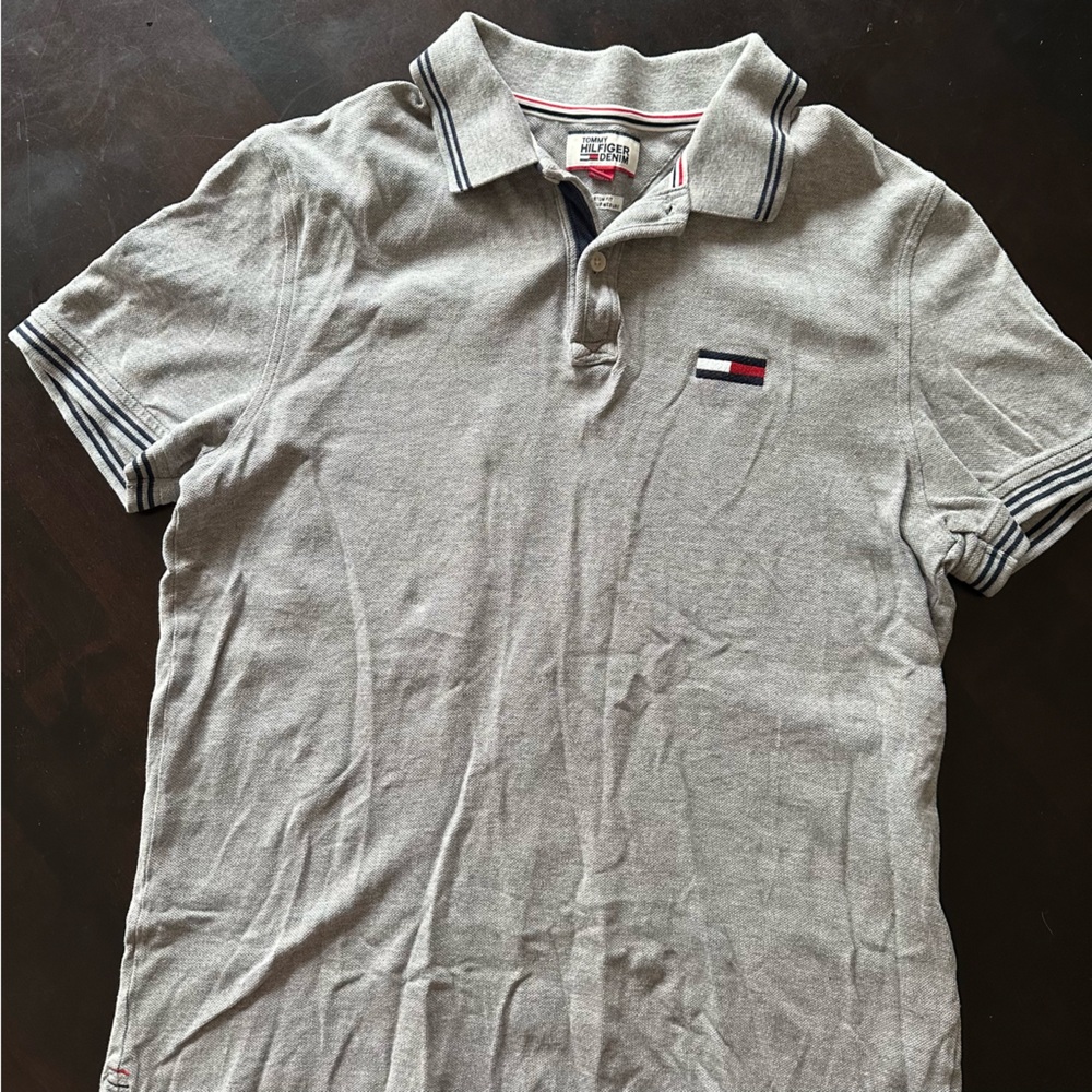 Tommy Hilfiger Denim: Mens Gray Polo, Size Medium